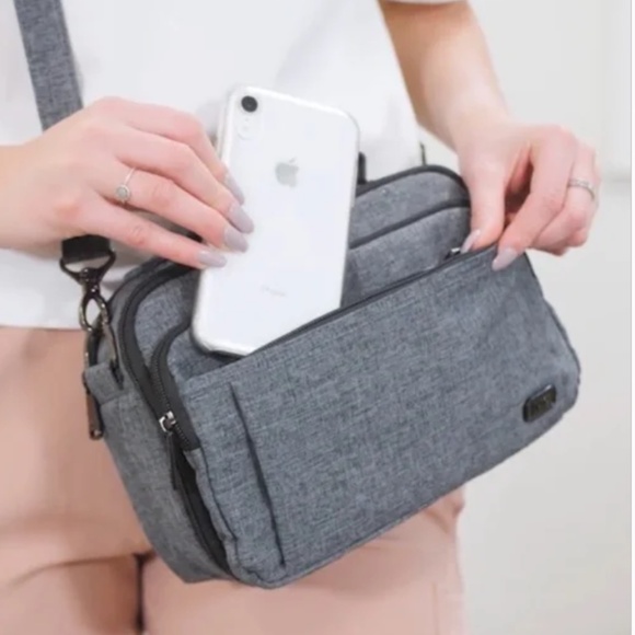 Lug Scoop Small Crossbody Bag Indigo Blue - Picture 11 of 12